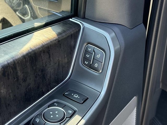 New 2026 Ford F350 Lariat AWD/4WD image 17