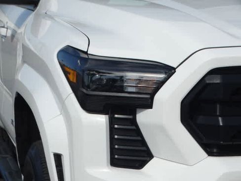 Used 2025 Toyota Tacoma SR5 image 5