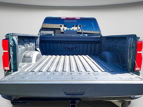 Used 2025 Chevrolet Silverado 3500 LT w/ Trail Boss Package AWD/4WD image 25