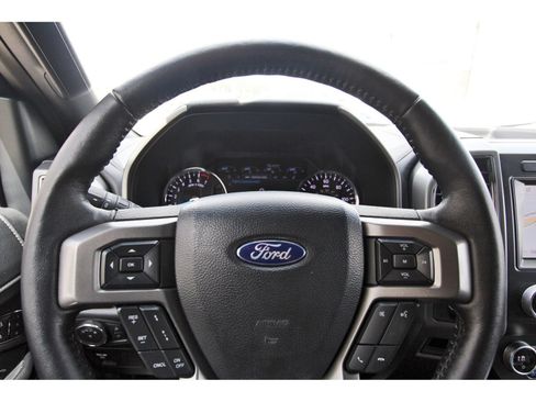 Used 2021 Ford Expedition XLT RWD image 17