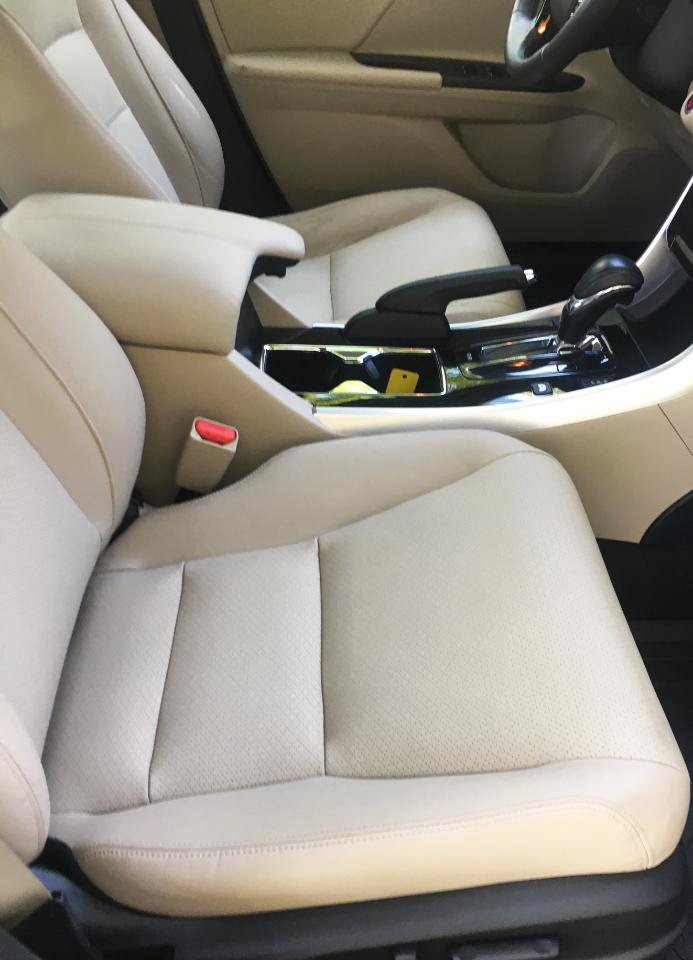 Used 2017 Honda Accord Touring image 23