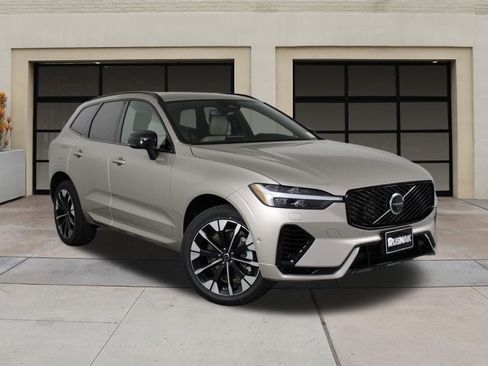 New 2026 Volvo XC60 T8 Plus w/ Protection Package Premier AWD/4WD image 19