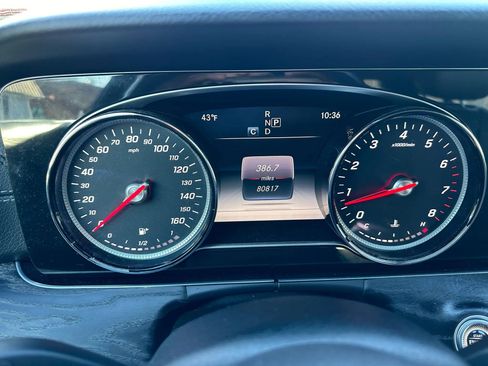 Used 2019 Mercedes-Benz E 300 4MATIC image 27