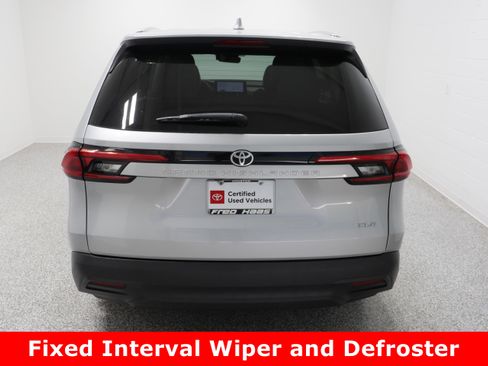 Certified 2024 Toyota Grand Highlander XLE image 7