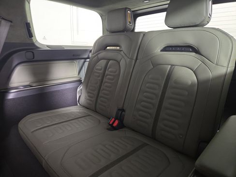 Used 2023 Rivian R1S Adventure image 22