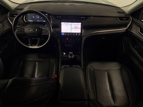 Used 2022 Jeep Grand Cherokee L Limited AWD/4WD image 15