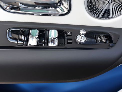 New 2026 Rolls-Royce Cullinan AWD/4WD image 14