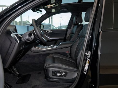 New 2026 BMW X7 xDrive40i w/ M Sport Package image 18