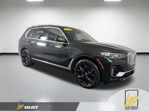 Used 2019 BMW X7 xDrive50i w/ Premium Package AWD/4WD image 9