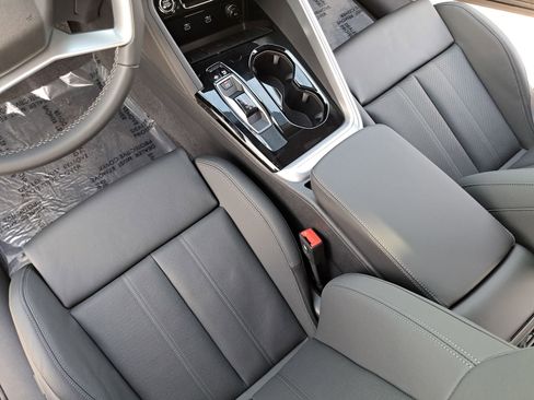 New 2025 Audi Q5 Premium Plus image 27