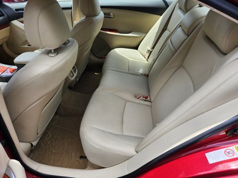 Used 2010 Lexus ES 350 FWD image 5