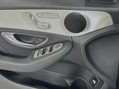 Used 2020 Mercedes-Benz C 300 Sedan image 11