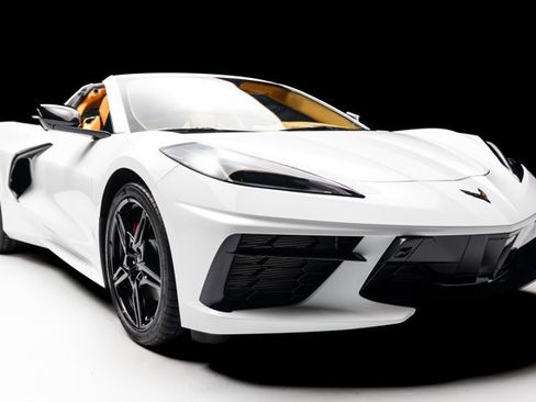 Used 2020 Chevrolet Corvette Stingray Premium Cpe w/ 3LT Preferred Equipment Group image 26