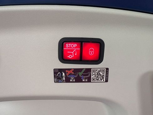 Used 2023 Mercedes-Benz AMG GT 53 image 35