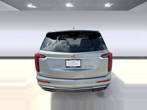 Used 2023 Cadillac XT6 Premium Luxury image 9