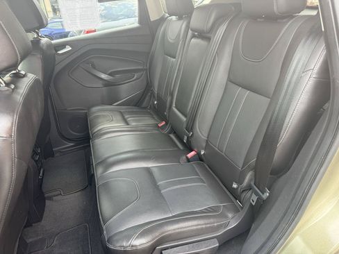 Used 2013 Ford Escape Titanium w/ Parking Technology Pkg FWD image 7