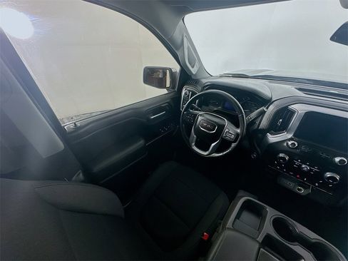 Used 2021 GMC Sierra 1500 SLE w/ X31 Off-Road Package image 9