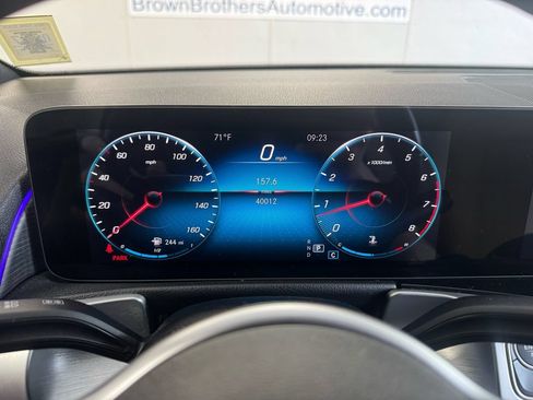 Used 2022 Mercedes-Benz GLB 250 4MATIC w/ Premium Package Lite image 40