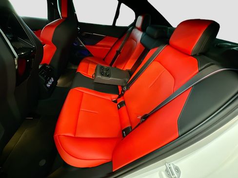 Used 2026 BMW M5 w/ Carbon Package AWD/4WD image 22