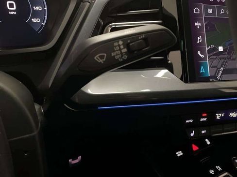 Used 2024 Audi Q4 e-tron Premium Plus w/ Premium Plus image 49