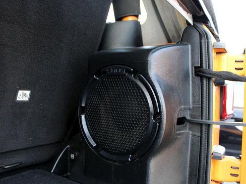 Used 2012 Jeep Wrangler Rubicon image 27