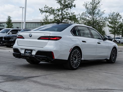 New 2026 BMW 760i xDrive AWD/4WD image 7