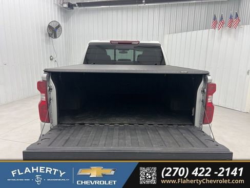 Used 2022 Chevrolet Silverado 1500 LT image 21