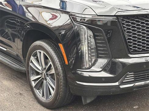 Used 2025 Cadillac Escalade ESV Sport w/ LPO, Floor Liner Package image 9