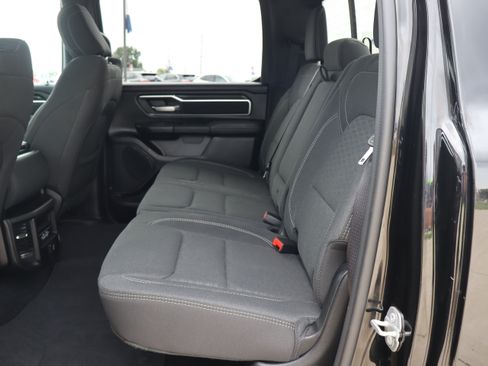 Used 2025 RAM 1500 Big Horn AWD/4WD image 10