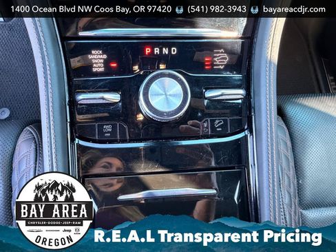 Used 2024 Jeep Grand Cherokee L Summit AWD/4WD image 26