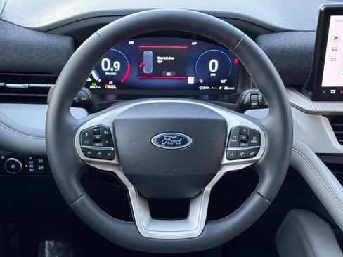 New 2026 Ford Explorer Active w/ Active Comfort Package image 7