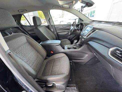 Used 2024 Chevrolet Equinox LT FWD image 16