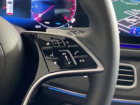 New 2025 Mercedes-Benz GLS 450 4MATIC image 30
