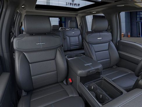 New 2026 Ford F350 Platinum w/ FX4 Off-Road Package image 10
