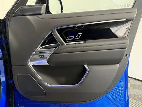 New 2025 Land Rover Range Rover Long Wheelbase SE AWD/4WD image 20