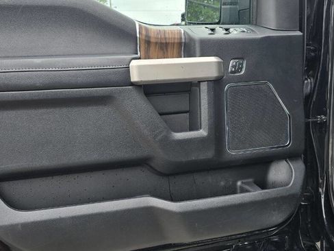 Used 2020 Ford F150 Lariat AWD/4WD image 17