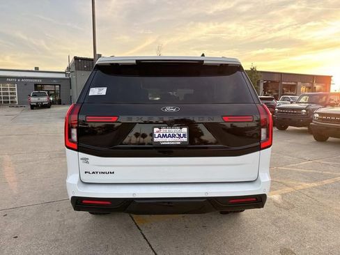 New 2025 Ford Expedition Platinum w/ Stealth Performance Package image 4