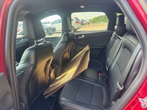 Used 2024 Ford Escape ST-Line w/ Tech Pack #1 AWD/4WD image 3