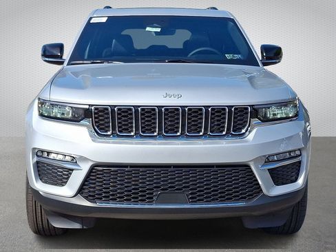 New 2025 Jeep Grand Cherokee Limited w/ Trailer Tow Package image 2