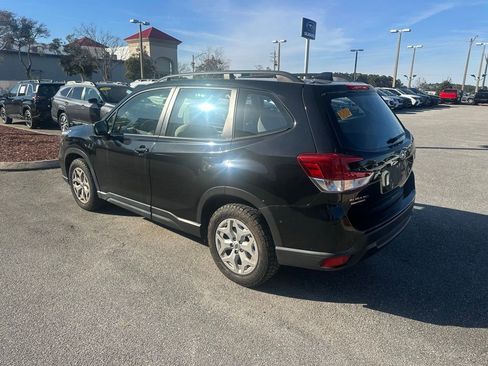 Used 2021 Subaru Forester image 8