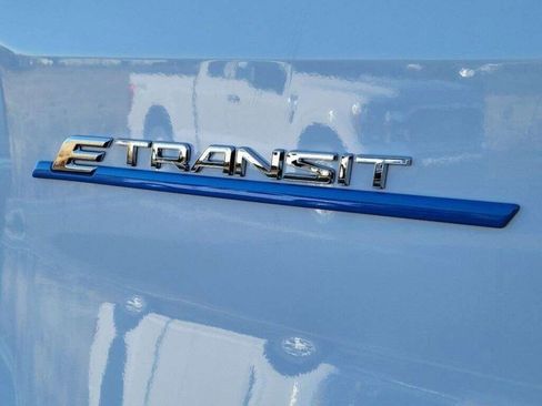 Used 2023 Ford E-Transit Medium Roof w/ Interior Upgrade Package RWD image 18