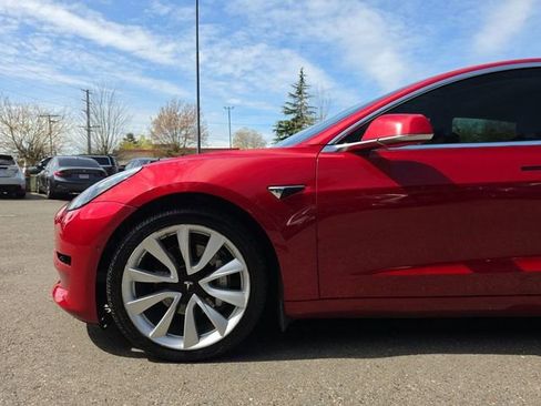Used 2018 Tesla Model 3 Long Range image 25
