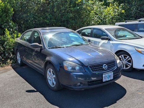 Used 2005 Nissan Altima 2.5 S w/ (H01) Premium Convenience Pkg FWD image 5