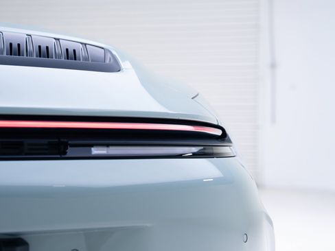 Used 2025 Porsche 911 Carrera 4 GTS image 26