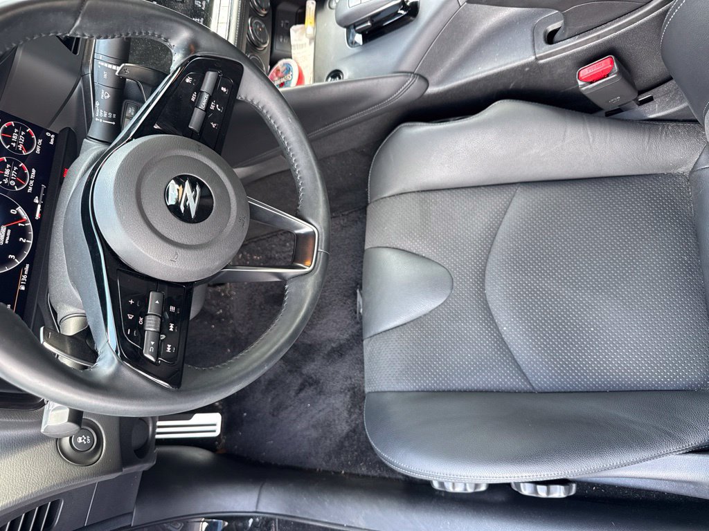 Used 2023 Nissan Z w/ Floor Mat Package (L93) RWD image 10