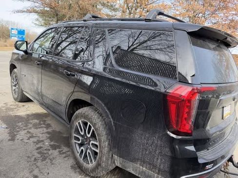Used 2023 GMC Yukon AT4 image 7