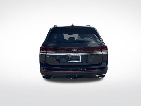 Used 2025 Volkswagen Atlas SE FWD image 7