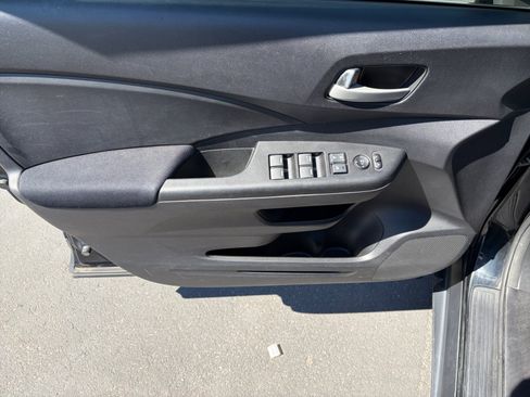 Used 2015 Honda CR-V LX image 10