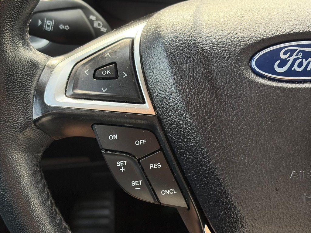 Used 2024 Ford Edge SEL AWD/4WD image 25