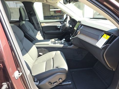 New 2026 Volvo XC90 B5 Plus w/ Protection Package Premier AWD/4WD image 14